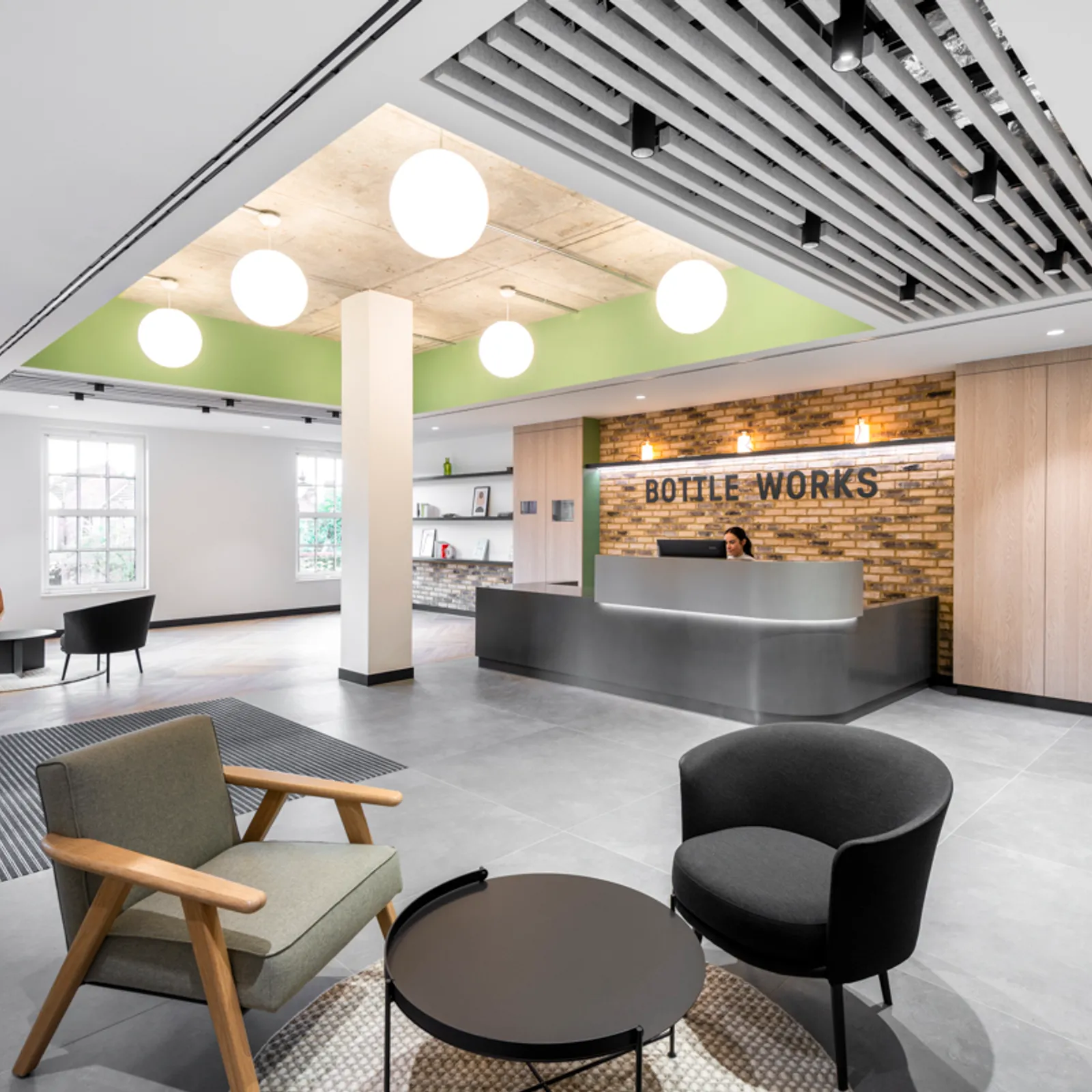 Area Bottleworks Office Cuarator SMALL 17