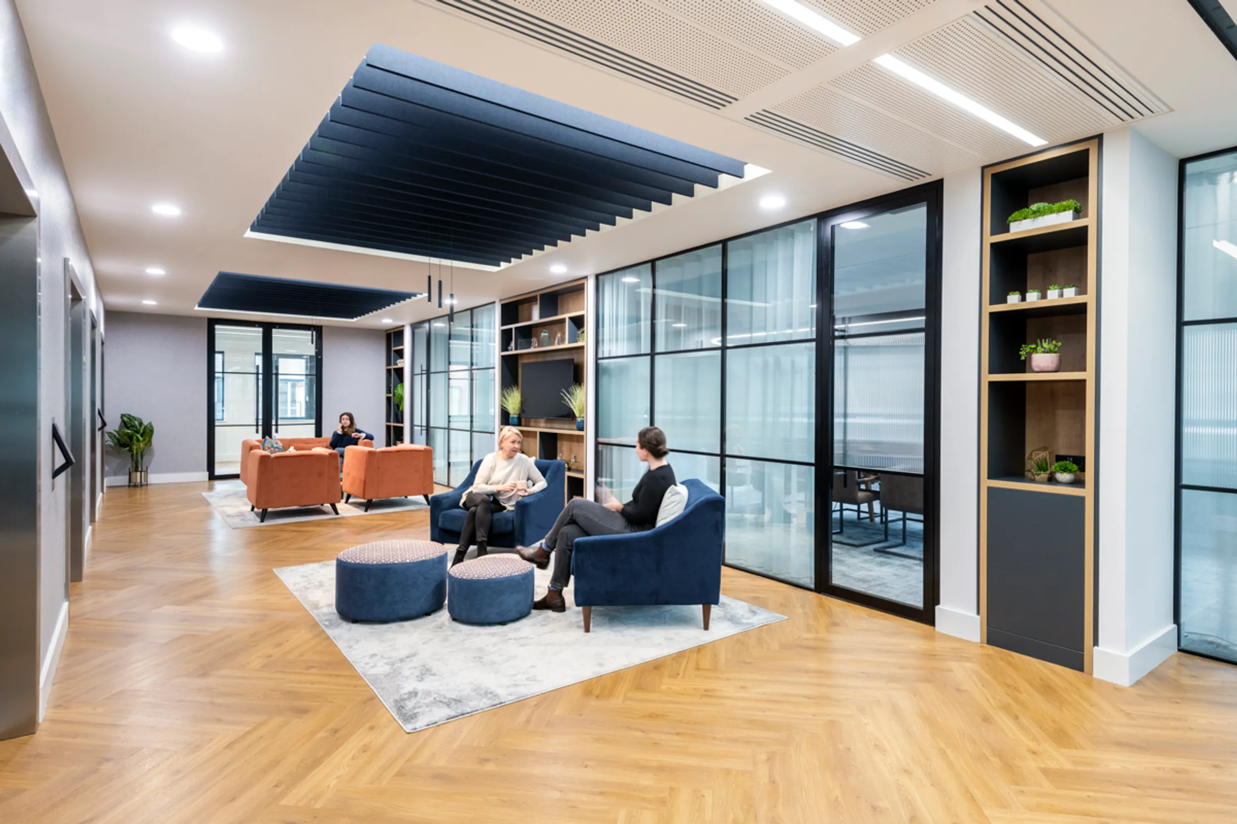 Area Eigen Tech 2 Office Curator SMALL 4