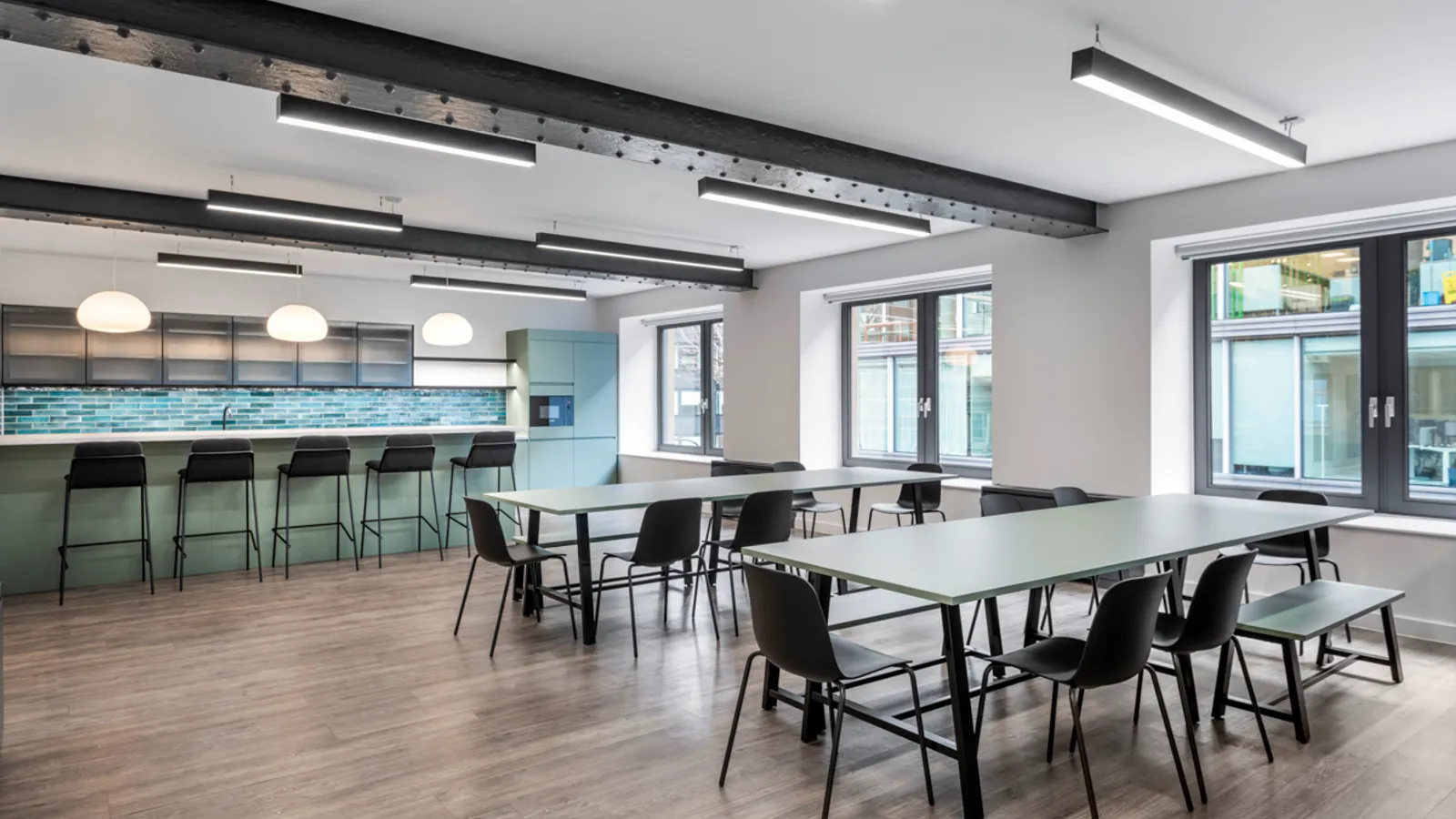 Area Zima Euston Office Curator SMALL 13