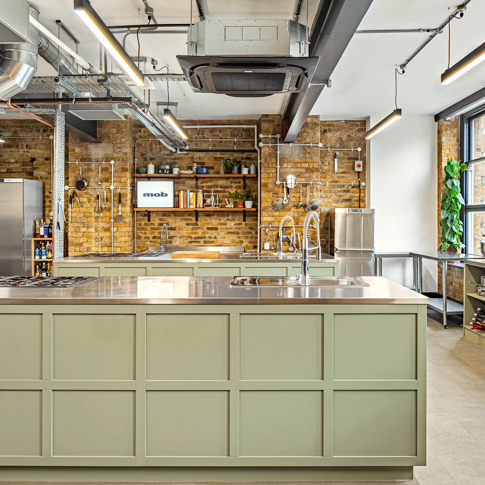 Mob Kitchen 6